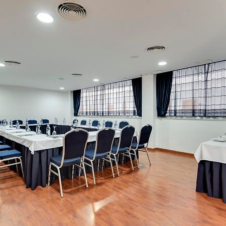 Cabogata Beach Hotel Retamar  Bagian luar foto Meeting room
