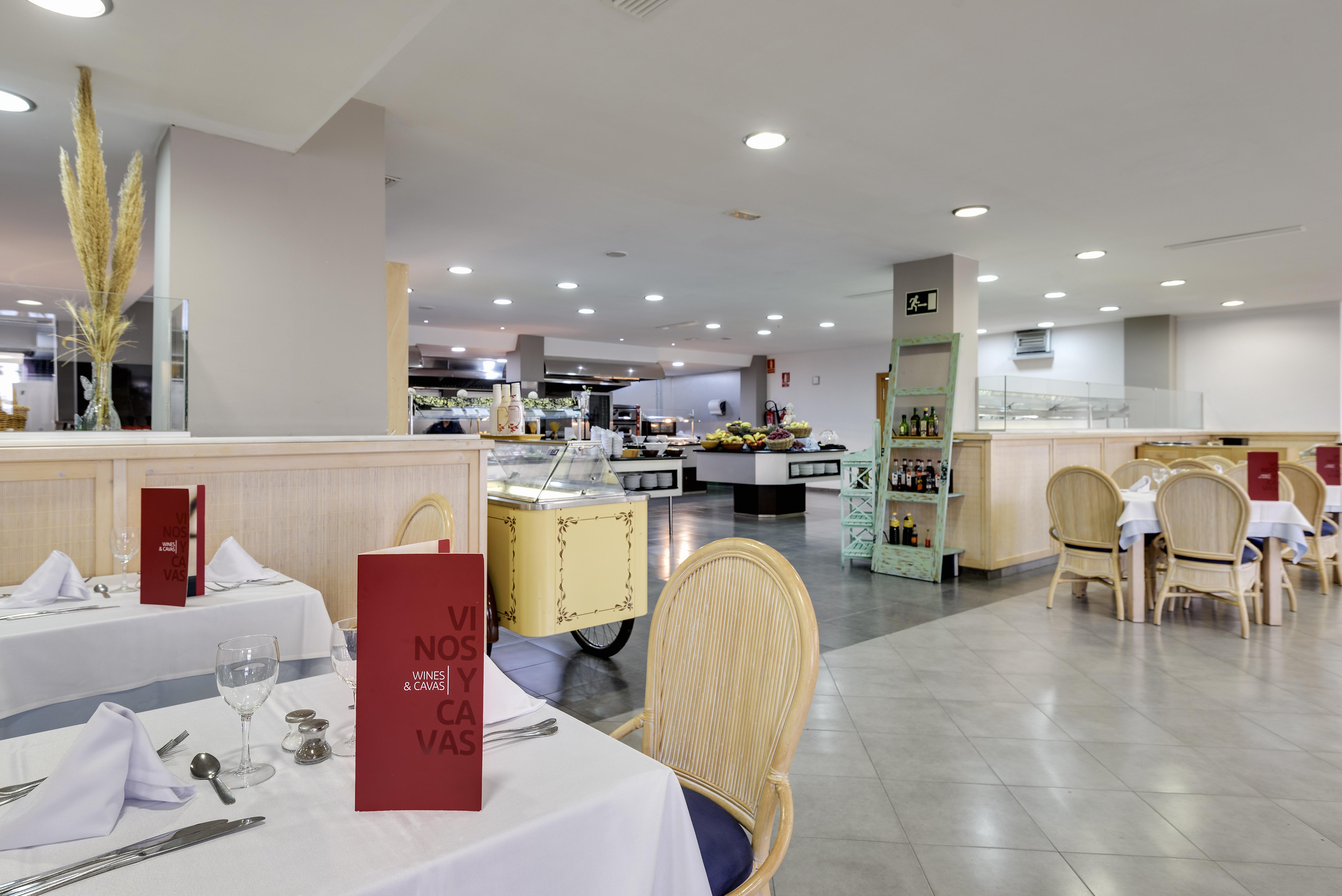 Cabogata Beach Hotel Retamar  Bagian luar foto Restaurant
