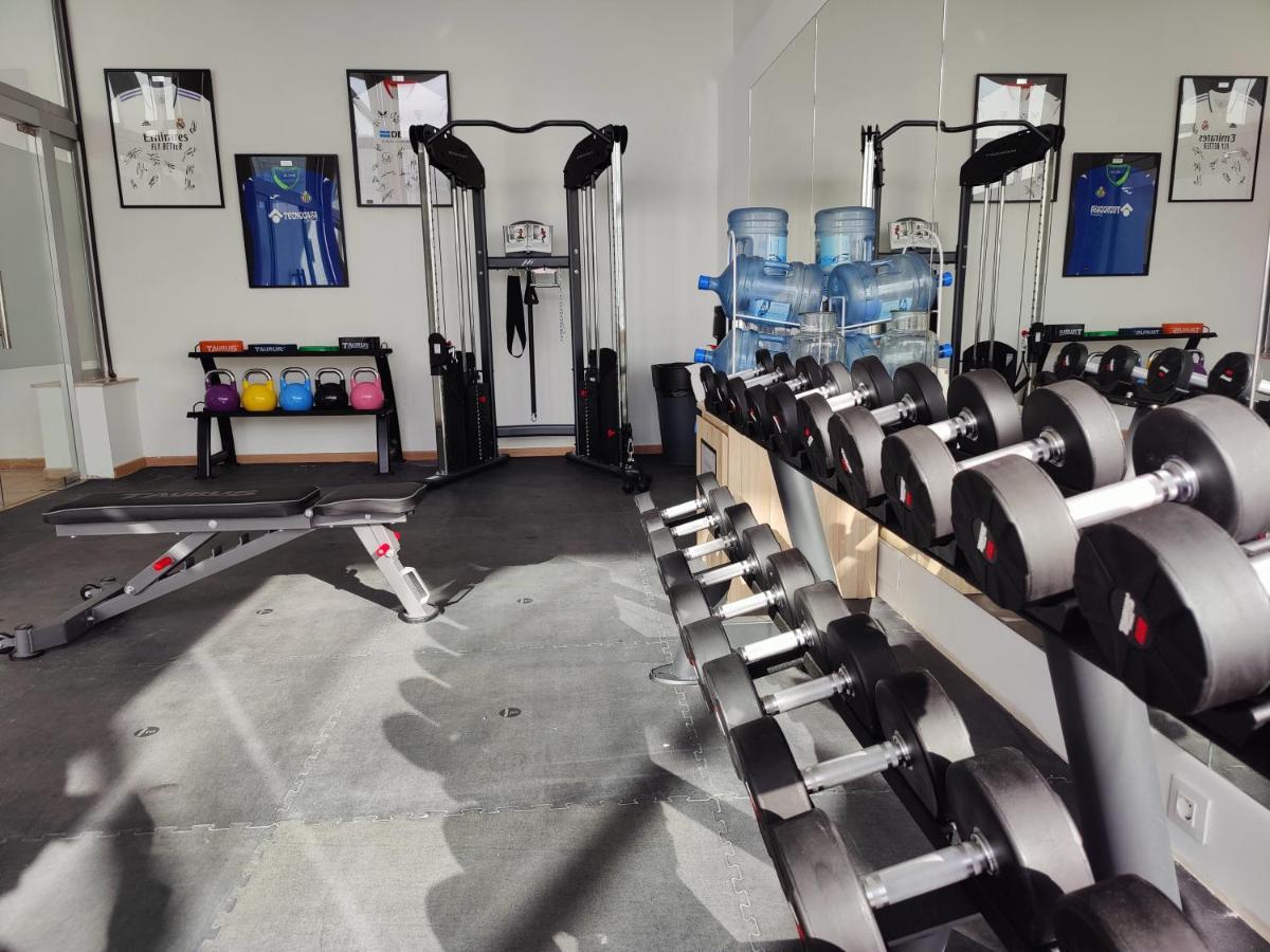 Cabogata Beach Hotel Retamar  Bagian luar foto The gym at the National Training Centre