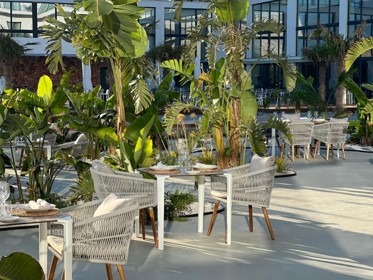 Cabogata Beach Hotel Retamar  Bagian luar foto The restaurant
